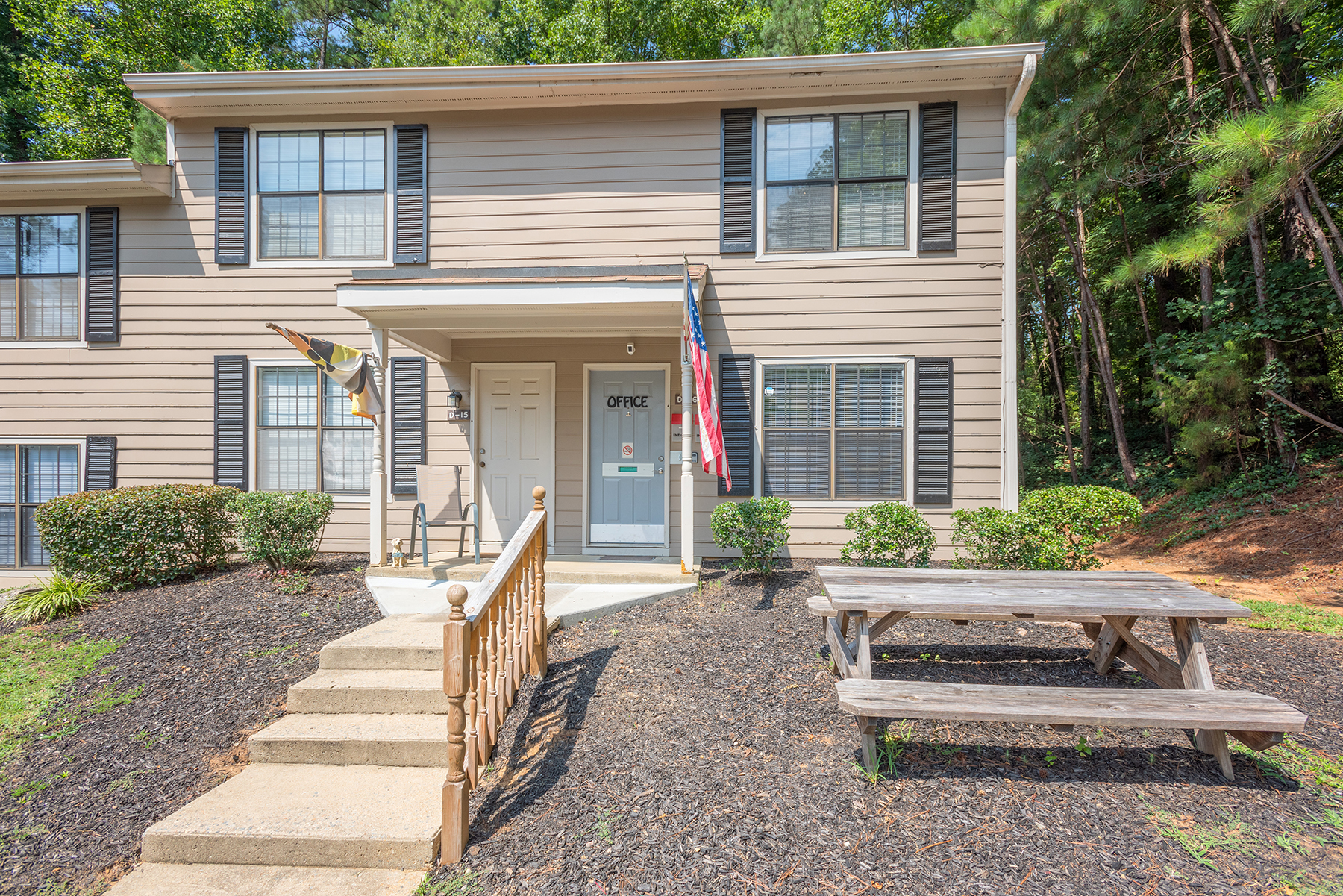 Lake Ridge The Multifamily Advisory Group at Cushman & Wakefield